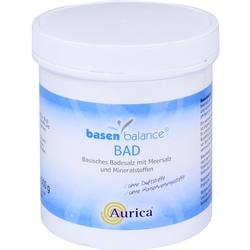 Weiße Dose mit basischem Badesalz von "basen balance" und der Marke Aurica.